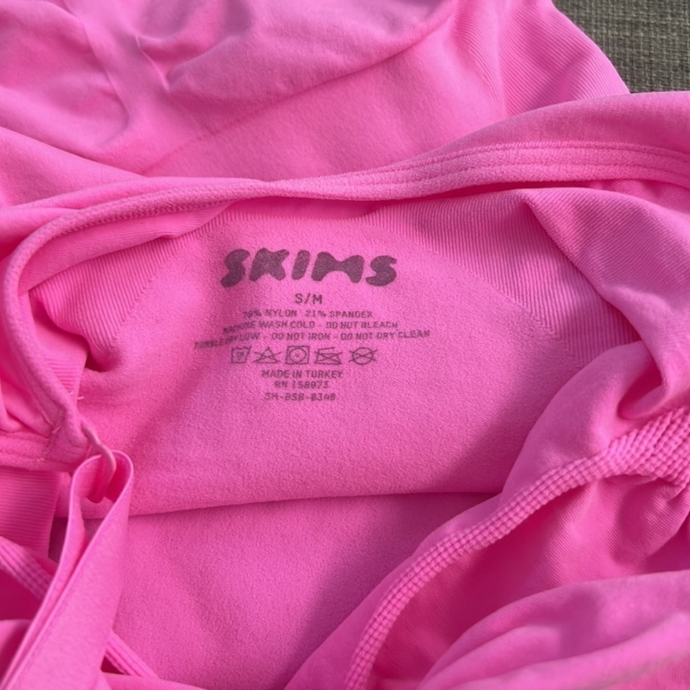 Skims Sculpting Bodysuit - Picture 5 of 5